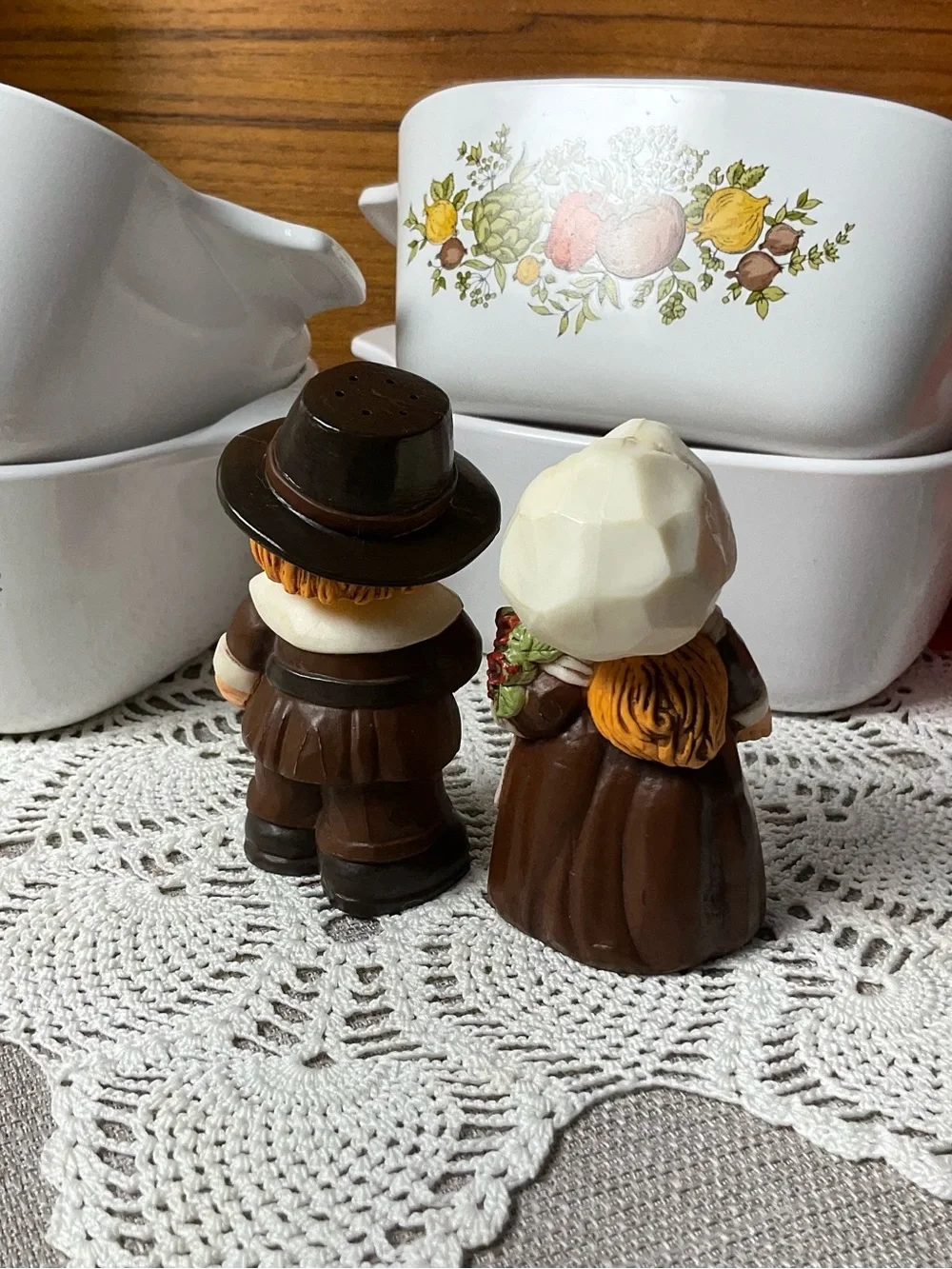 Vintage Corning Ware Spice O’Life P-43-B Petite Pans + Pilgrim Salt & Pepper Set